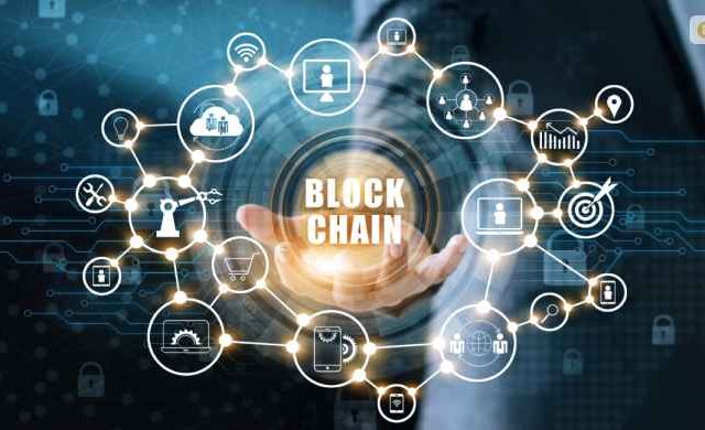 how does blockchain technology help organizations when sharing data