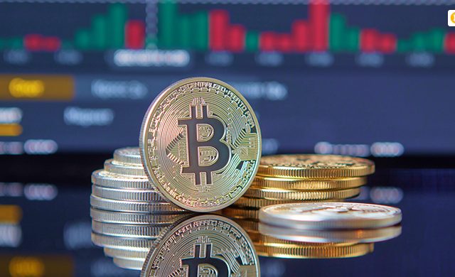 Crypto Liquidation Crosses $1B, Bitcoin Price Braces for Options Expiry, Jobs Data